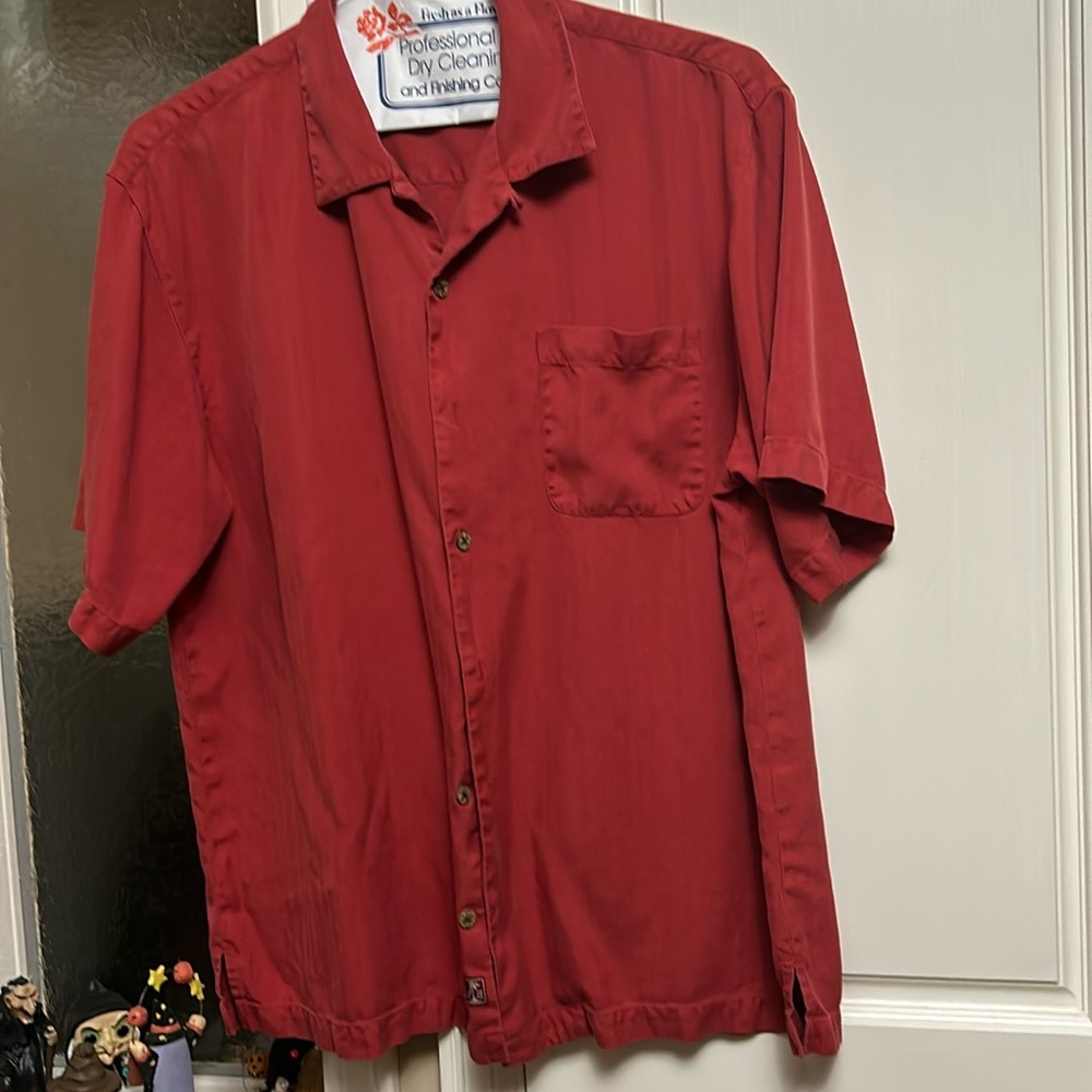 Tommy Bahama silk, brick red, untucked shirt. Size L.